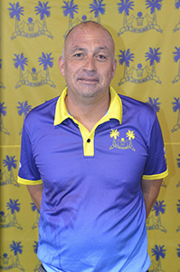 Entrenador-Junior-Schamann-CB-Las-Palmas-Gustavo-Suarez-Armas