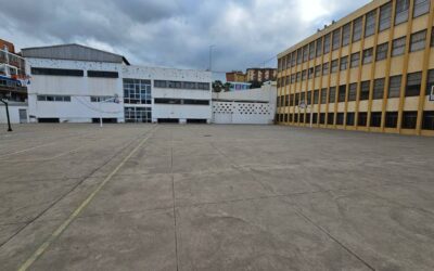 Gracias al Instituto Insular de Deportes del Cabildo de Gran Canaria disponemos de más canastas en el IES Schamann
